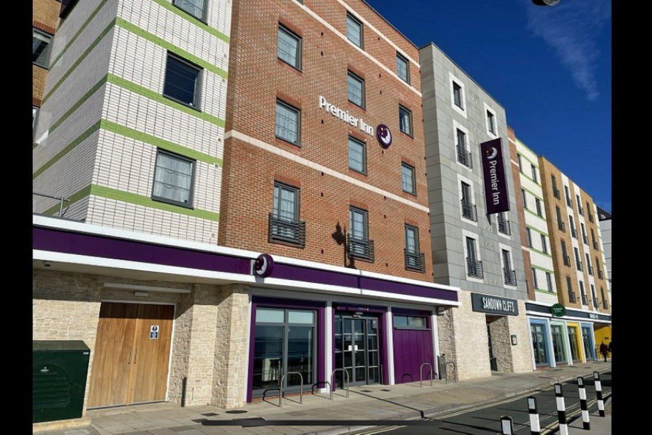 Premier Inn Isle Of Wight Sandown Exterior photo